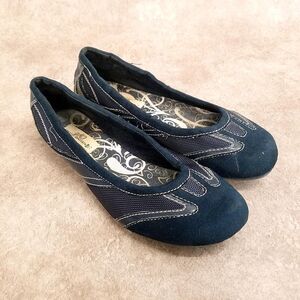 SO Wear it Declare it Womens Simi  Size 6.5 Blue  Fabric Slip On Ballet Flats